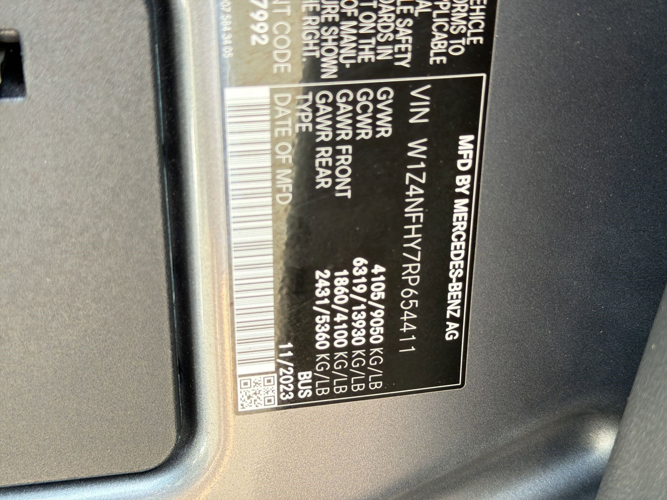 Used 2024 Mercedes-Benz Sprinter 2500 image 18