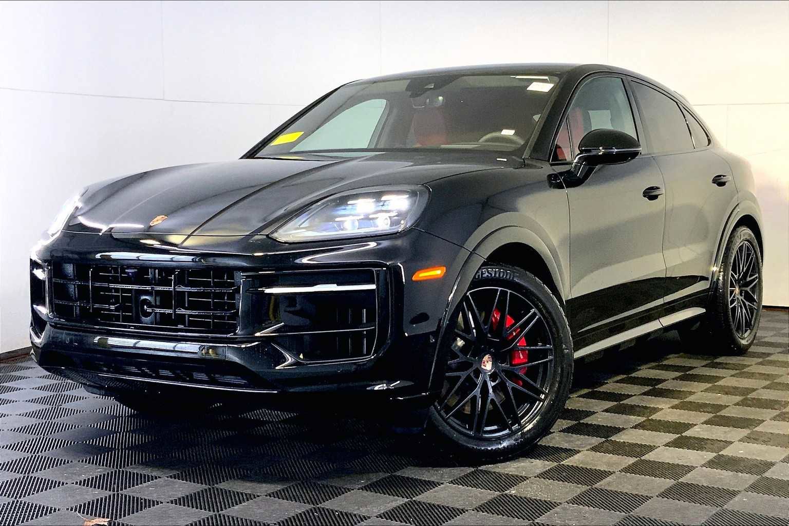 New 2026 Porsche Cayenne GTS video 1