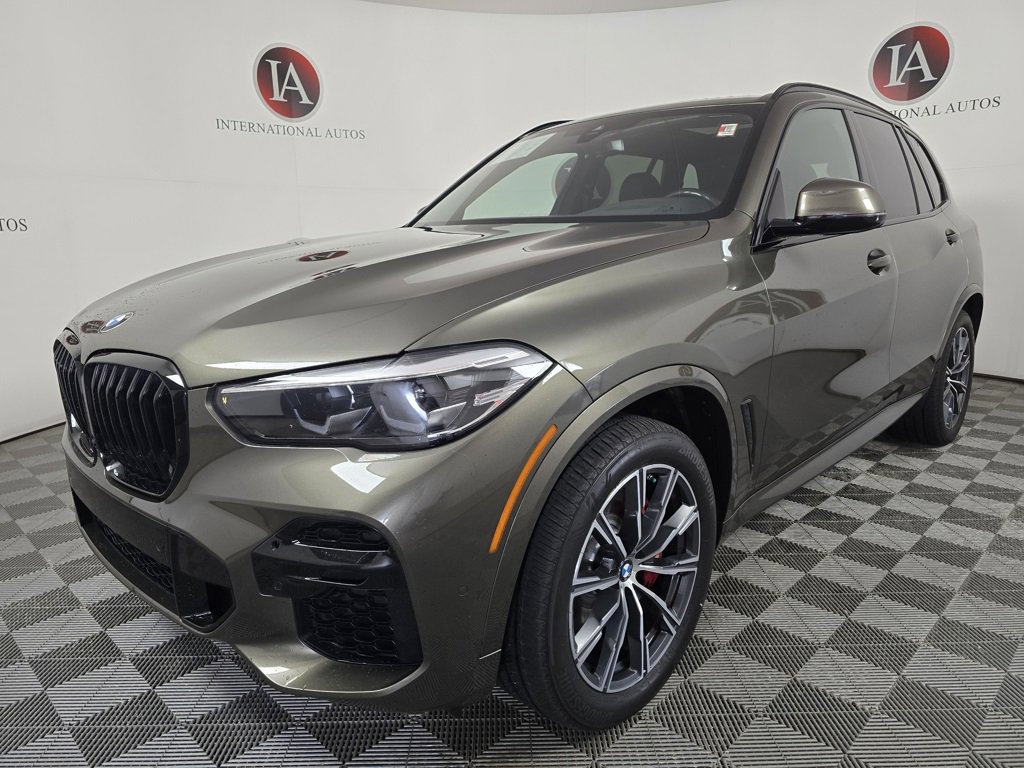 Used 2022 BMW X5 xDrive40i w/ M Sport Package image 5