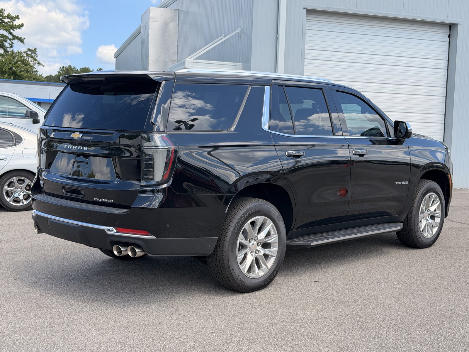 Used 2026 Chevrolet Tahoe Premier w/ Sun And Tow Package AWD/4WD image 12