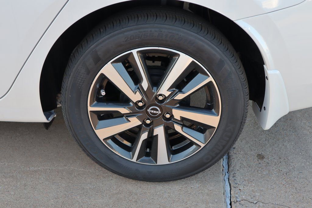 New 2025 Nissan Versa SV w/ Trunk Package image 9