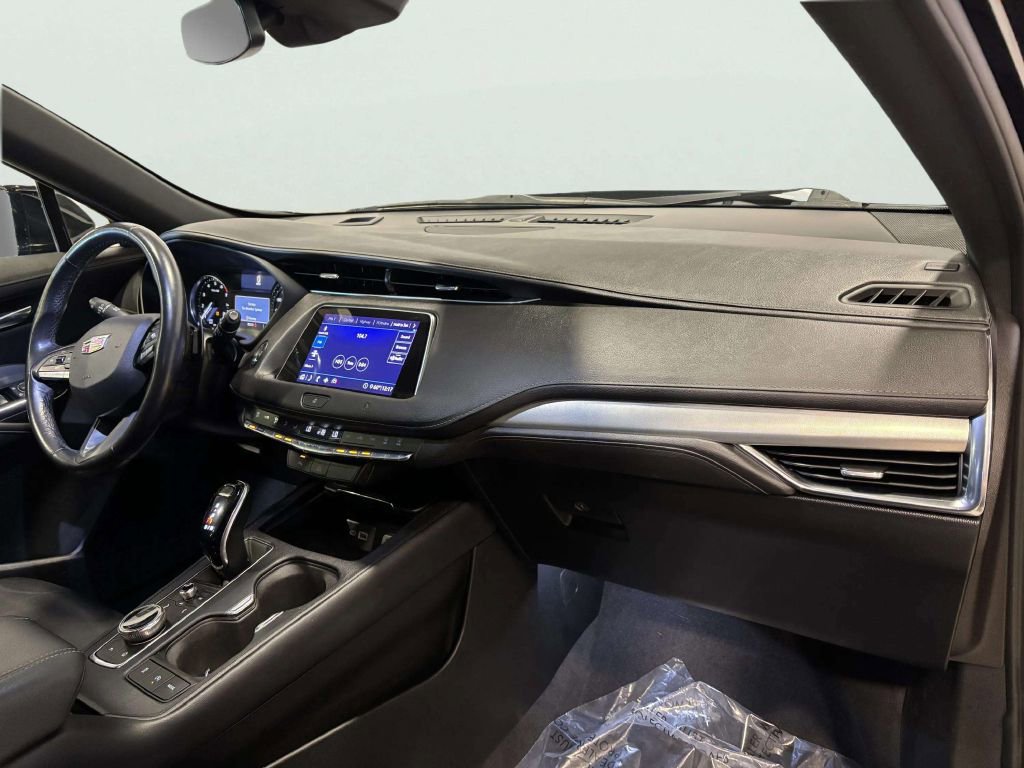 Used 2020 Cadillac XT4 Premium Luxury image 27