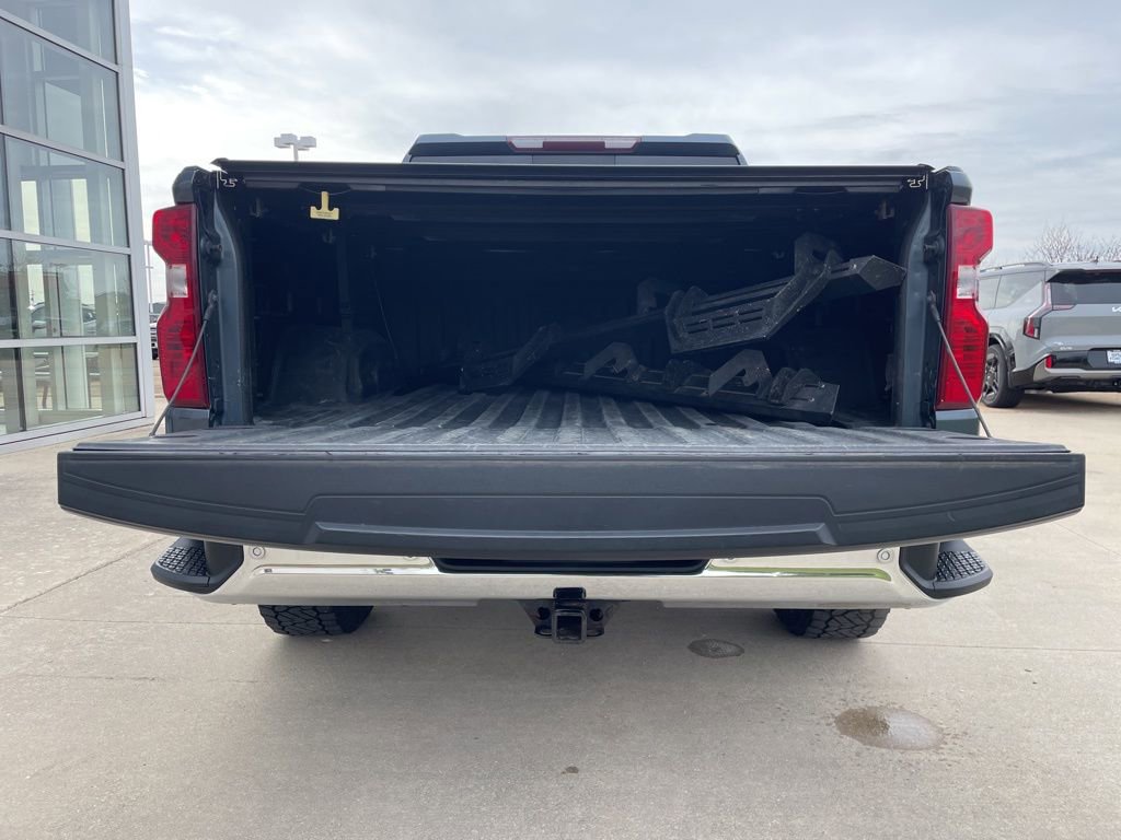 Used 2020 Chevrolet Silverado 1500 LT w/ All-Star Edition AWD/4WD image 13