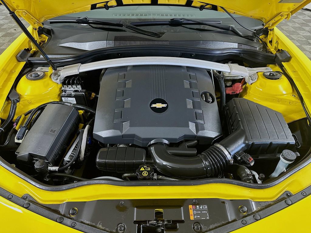 Used 2013 Chevrolet Camaro LT image 34