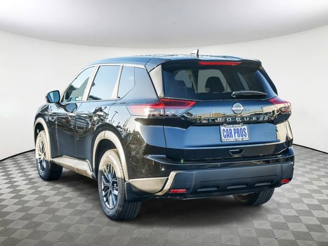 Used 2025 Nissan Rogue S image 6