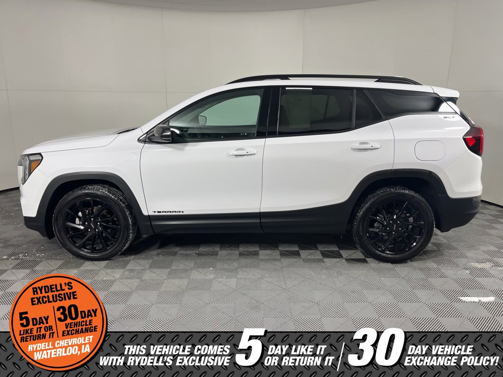 Certified 2023 GMC Terrain SLT w/ Infotainment Package II image 10