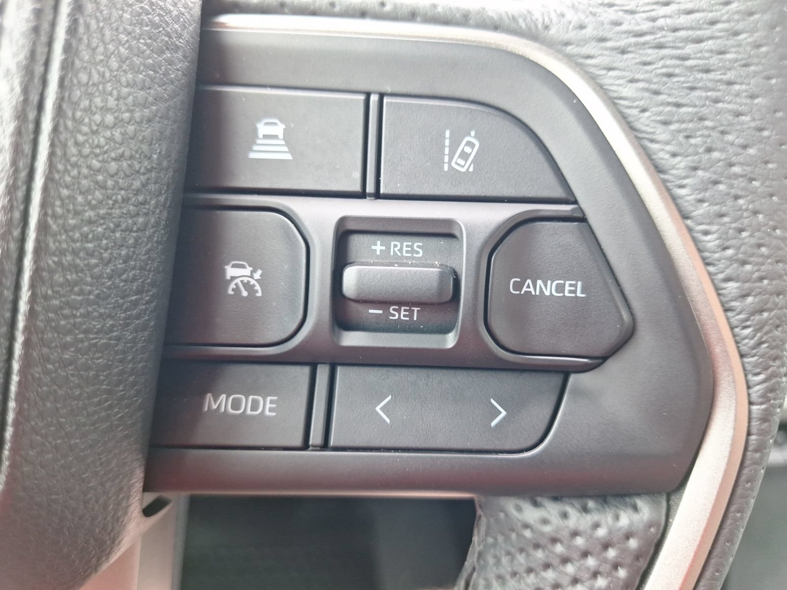 Used 2026 Toyota Tundra Limited AWD/4WD image 21