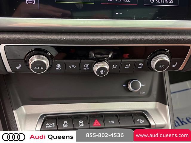 Used 2022 Audi Q3 2.0T Premium AWD/4WD image 29