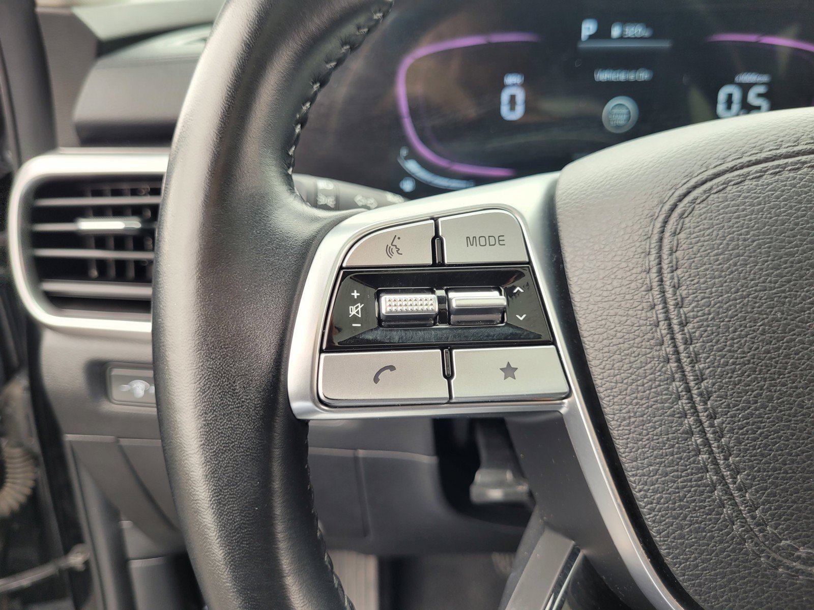 Used 2025 Kia Telluride S AWD/4WD image 22