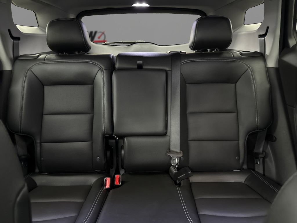 Used 2024 GMC Terrain SLT image 20