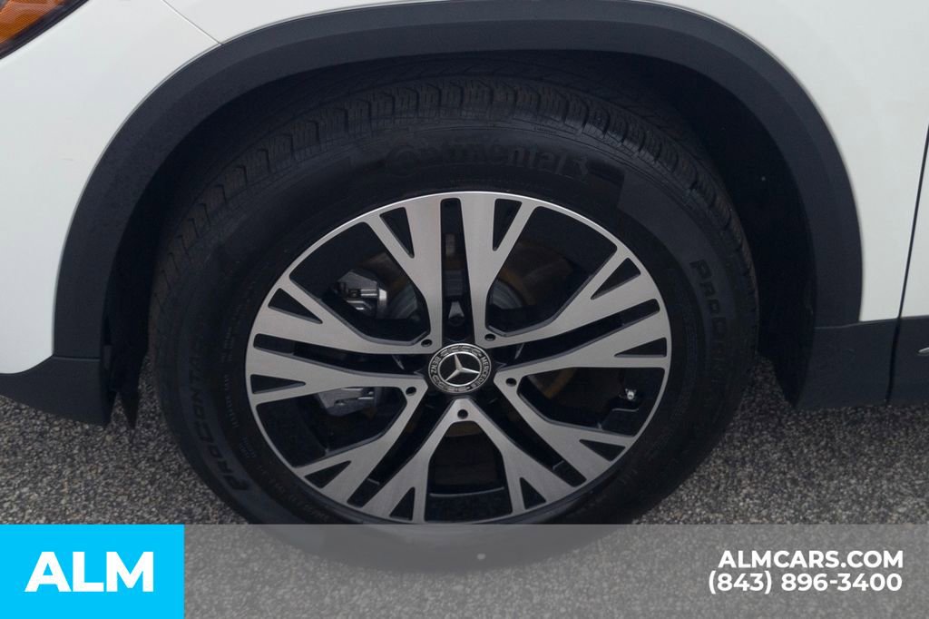 Used 2025 Mercedes-Benz GLA 250 4MATIC image 11