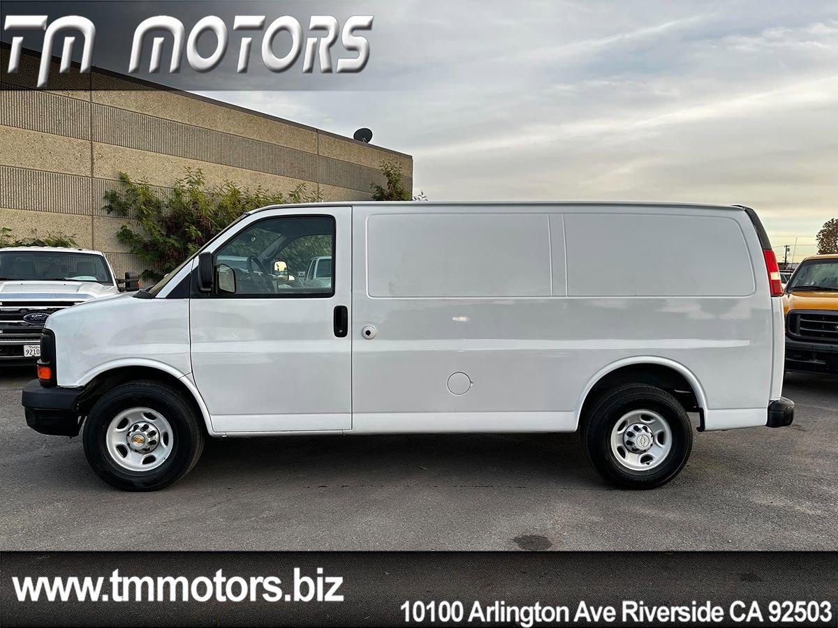 Used 2007 Chevrolet Express 2500 image 3