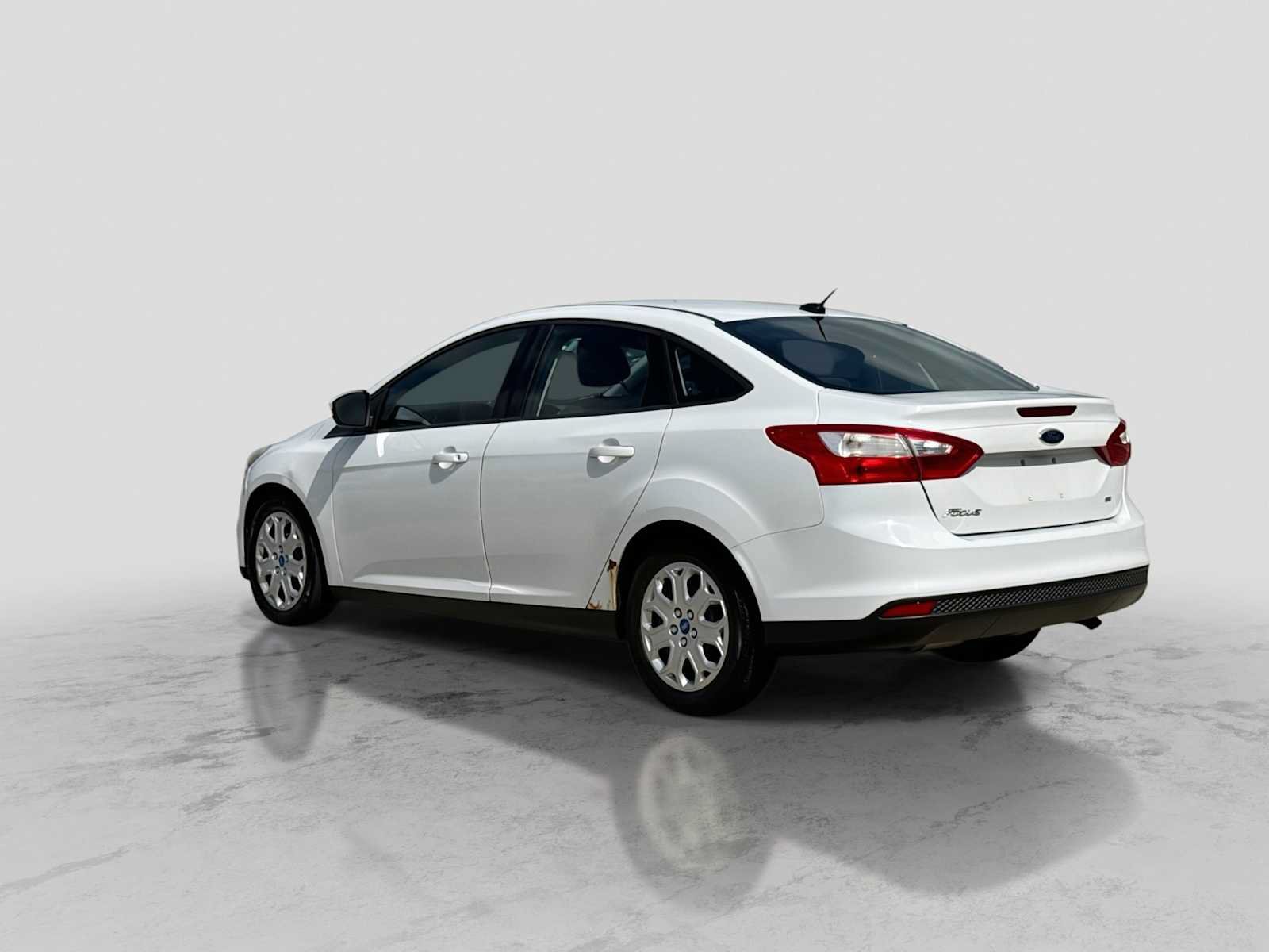 Used 2012 Ford Focus SE FWD image 4