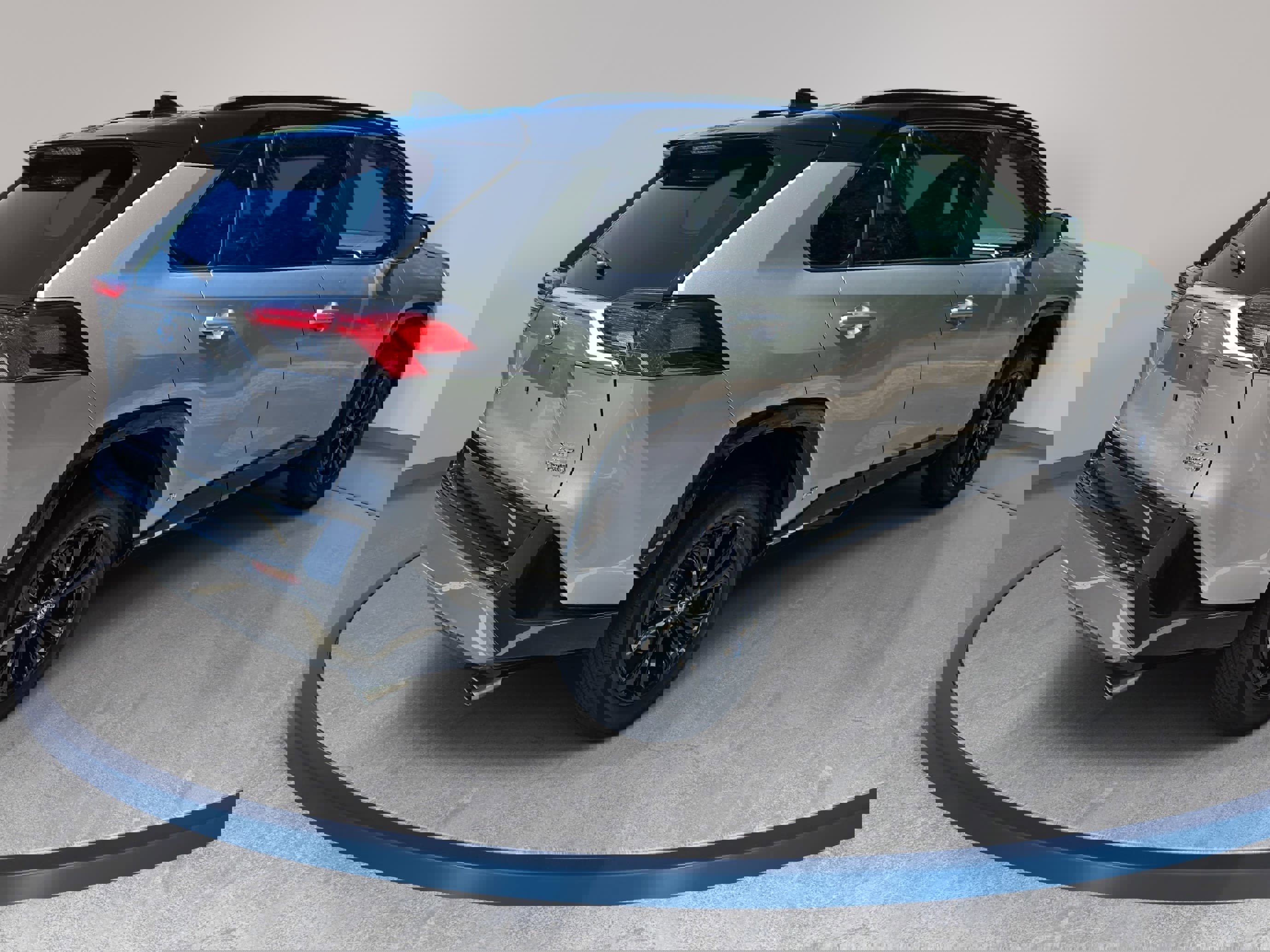 Used 2023 Toyota RAV4 XSE AWD/4WD image 5