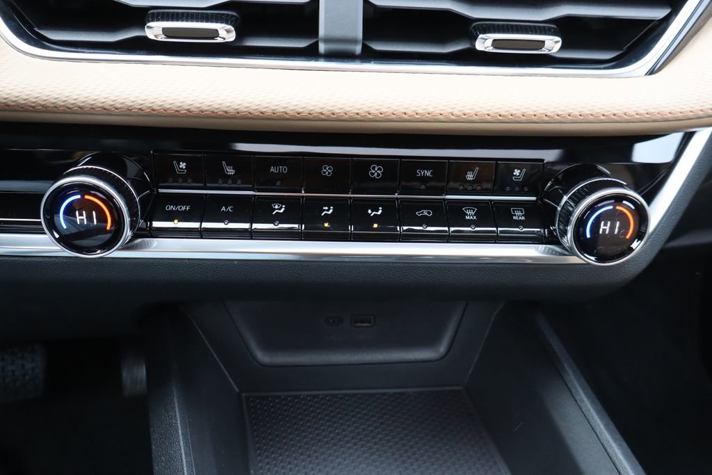 New 2026 Chevrolet Equinox ACTIV w/ Convenience Package III image 13