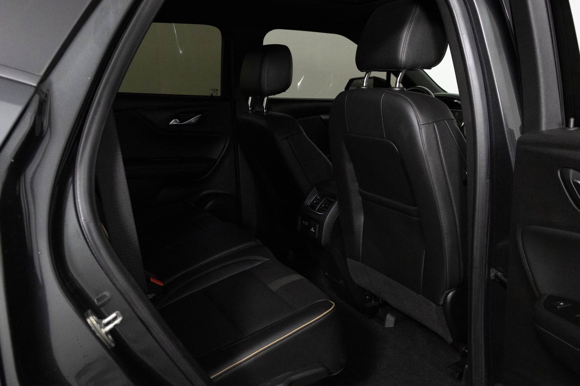 Used 2020 Chevrolet Blazer Premier w/ Driver Confidence II Package image 39