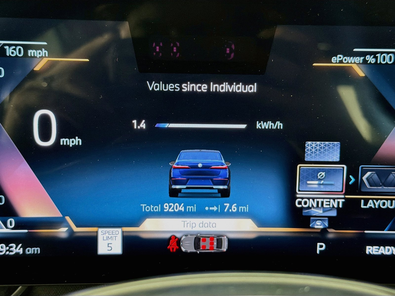 Certified 2024 BMW i7 eDrive50 w/ Executive Package RWD image 12