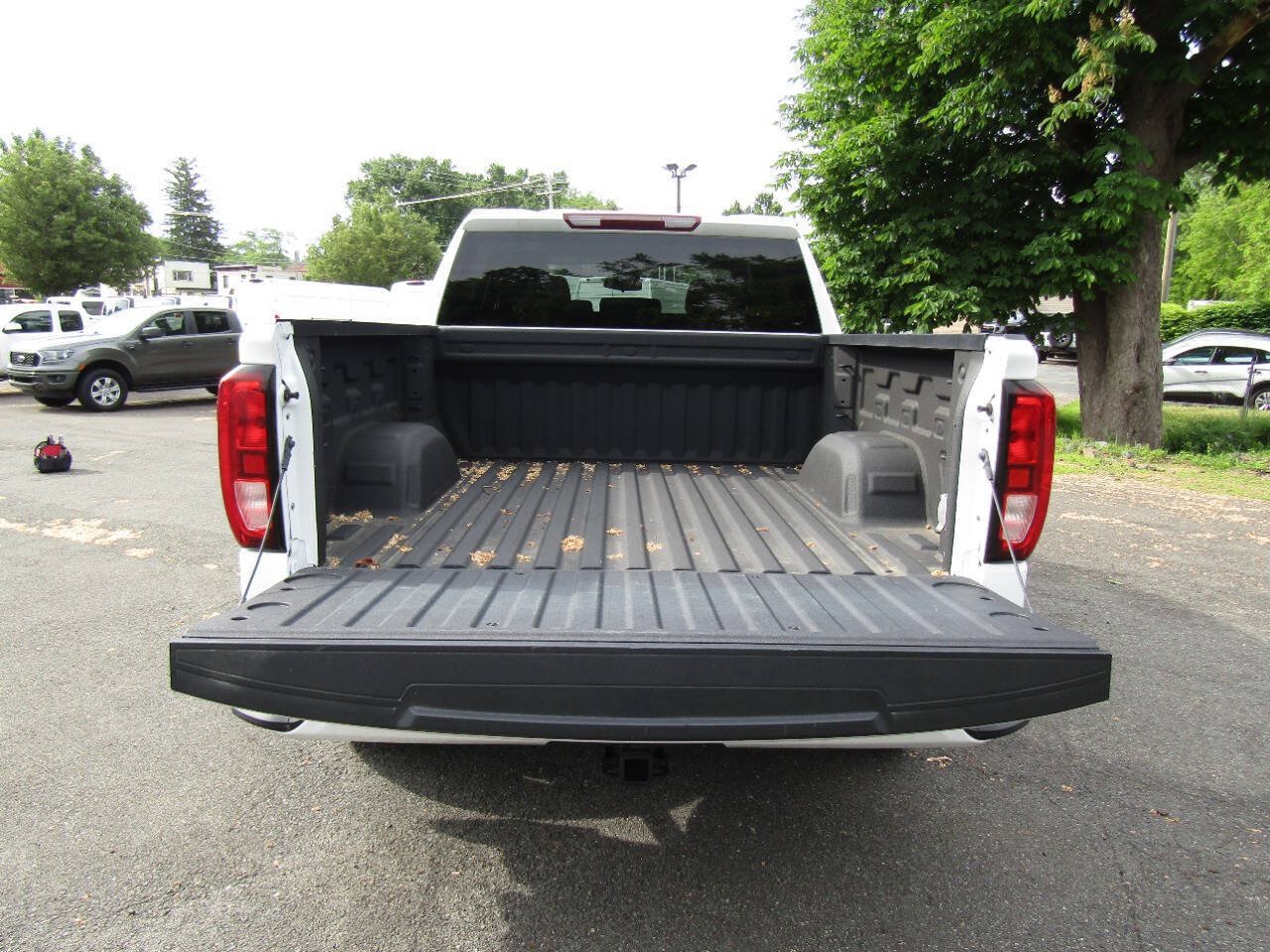 Used 2024 GMC Sierra 1500 Pro w/ Graphite Edition AWD/4WD image 23