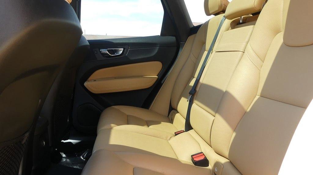 Used 2019 Volvo XC60 T8 Inscription w/ Protection Package Premier image 33