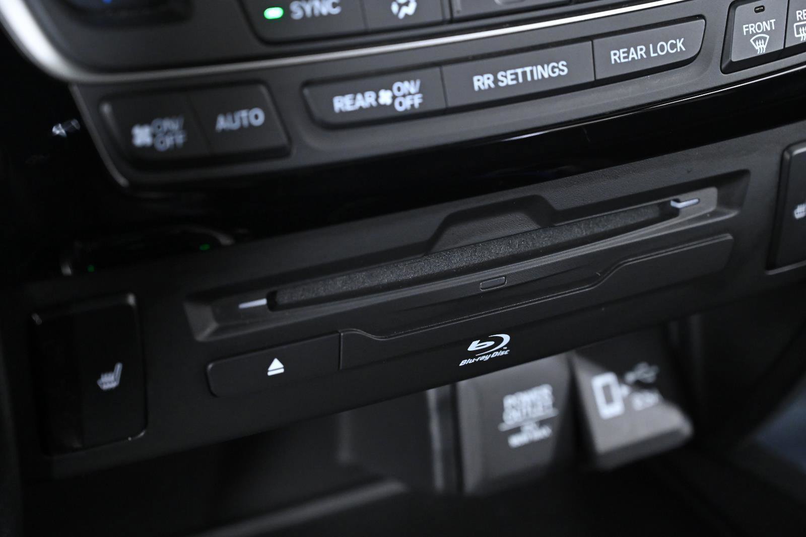 Used 2020 Honda Pilot Touring image 22