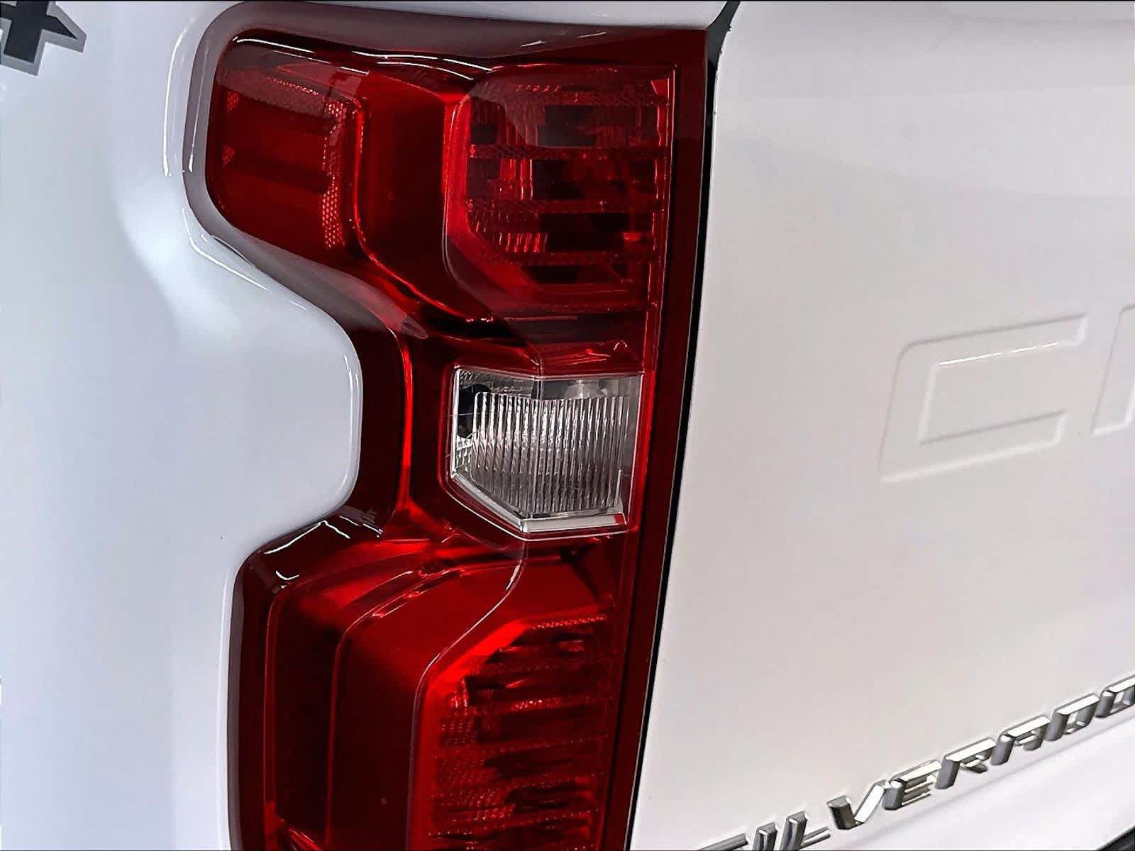 Used 2024 Chevrolet Silverado 2500 LT AWD/4WD image 31