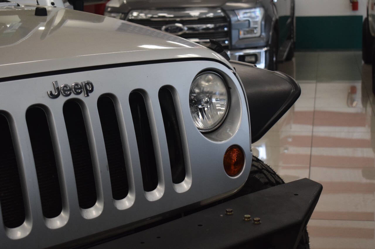 Used 2011 Jeep Wrangler Rubicon w/ Trailer Tow Group image 6