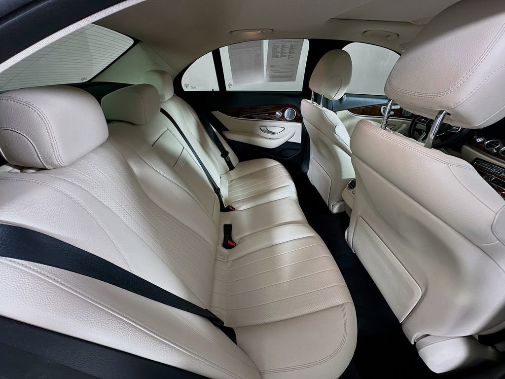 Used 2020 Mercedes-Benz E 450 4MATIC Sedan image 36