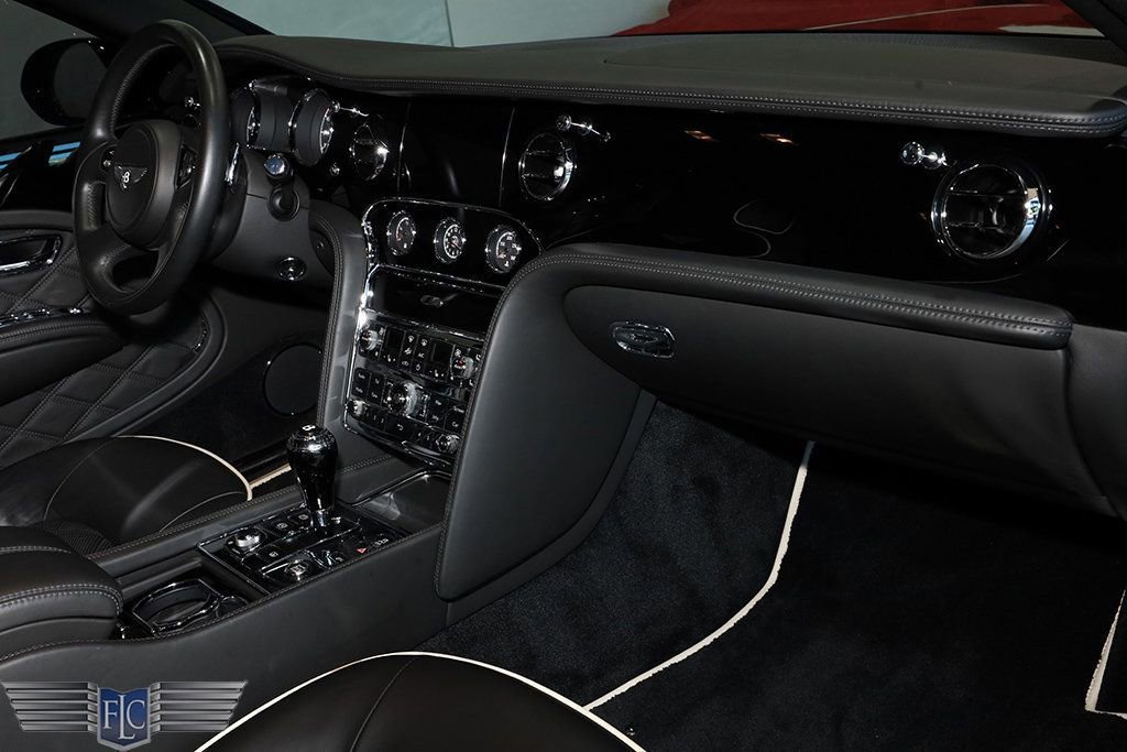 Used 2013 Bentley Mulsanne RWD image 31