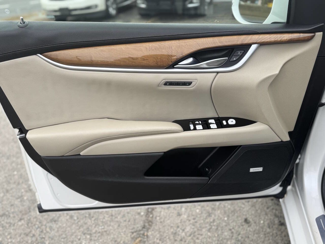 Used 2018 Cadillac XTS Luxury image 9