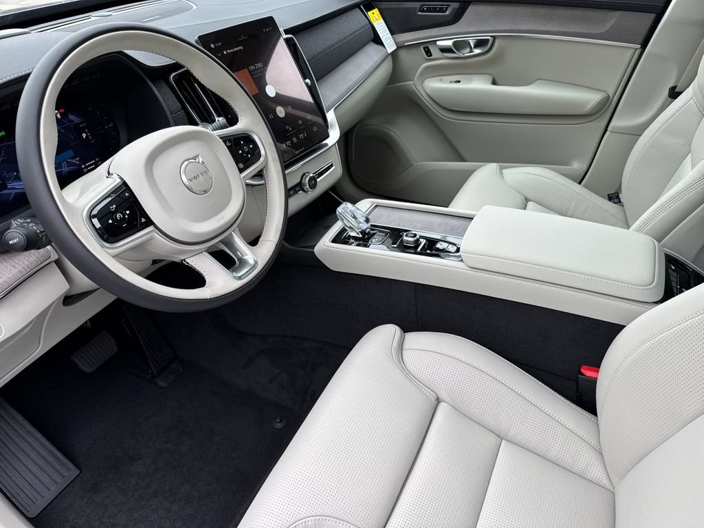 New 2026 Volvo XC90 T8 Ultra w/ Protection Package Premier AWD/4WD image 9