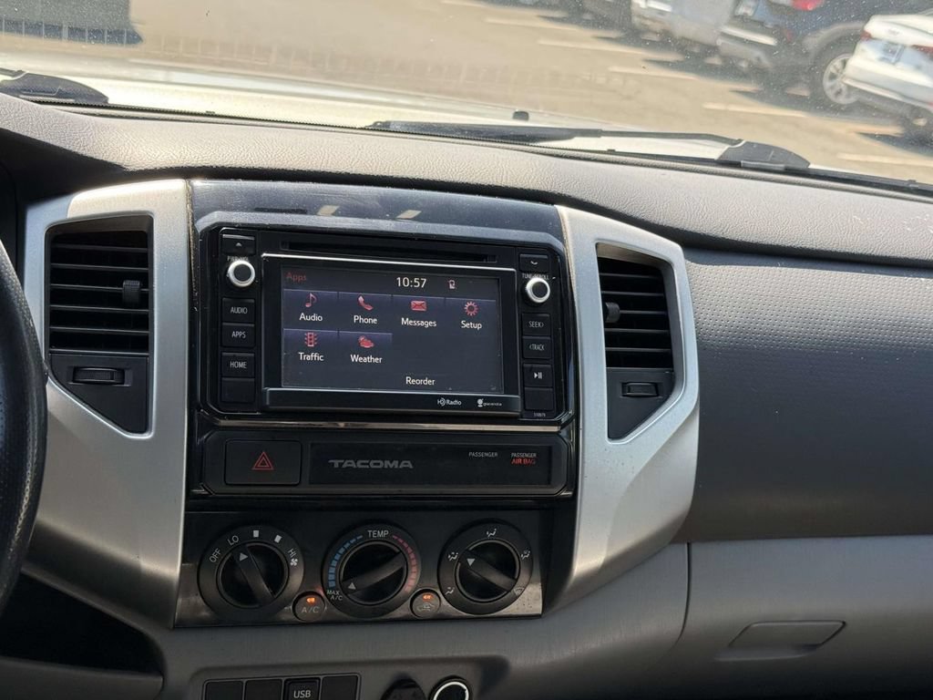 Used 2015 Toyota Tacoma PreRunner w/ SR5 Package RWD image 3