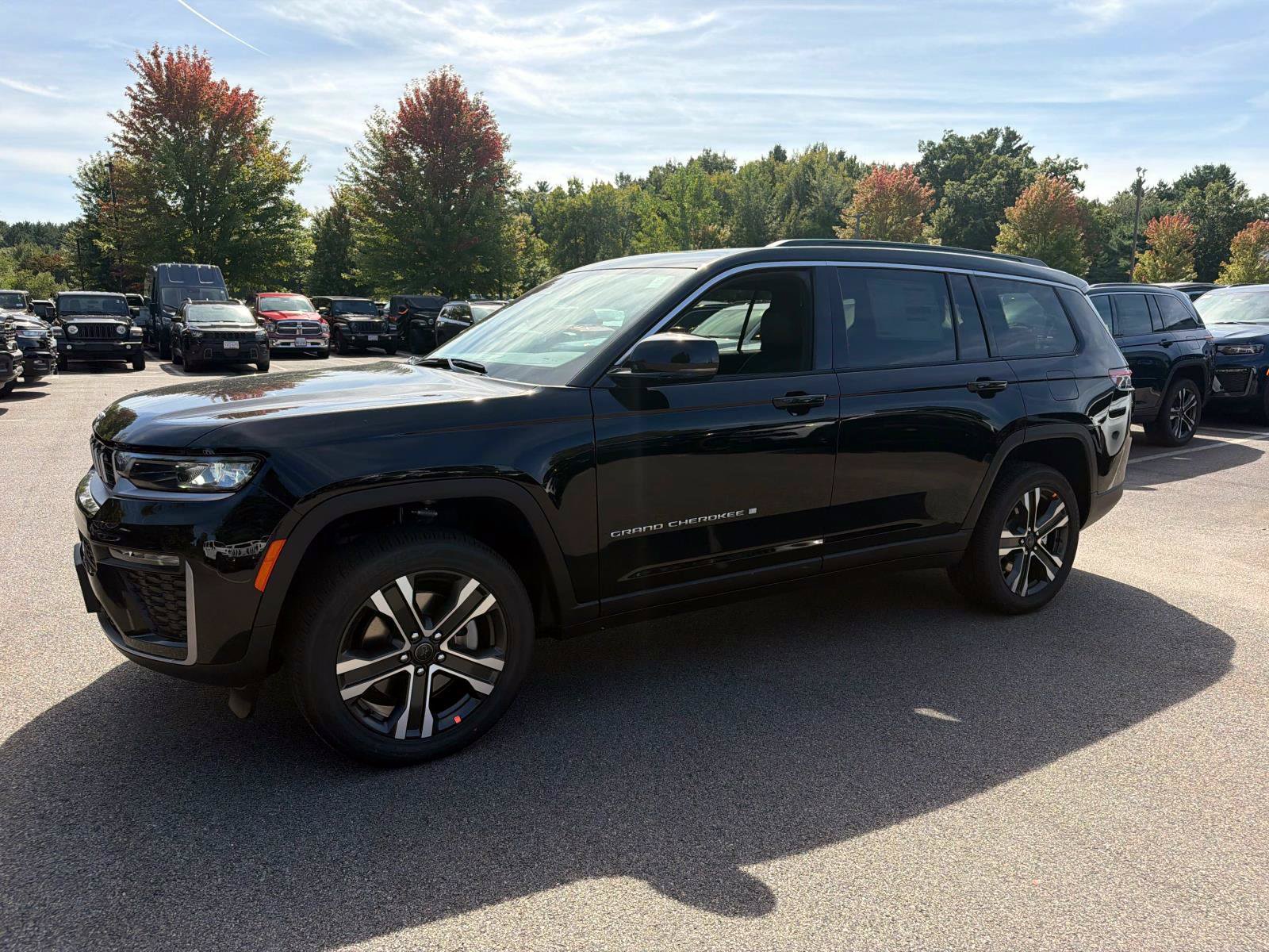 New 2027 Jeep Grand Cherokee L Limited AWD/4WD image 4