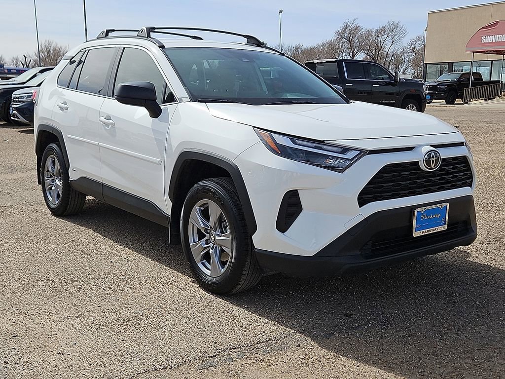 Used 2025 Toyota RAV4 LE image 4