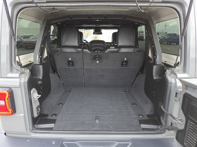 Used 2019 Jeep Wrangler Unlimited Sahara w/ Safety Group image 26