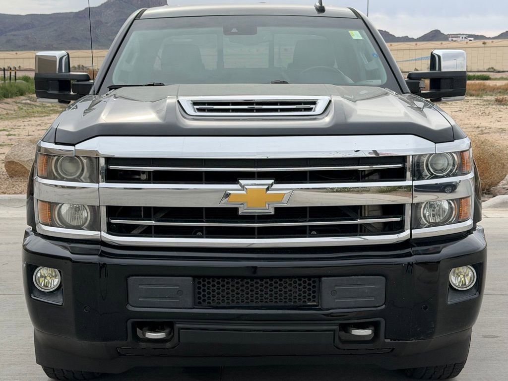 Used 2018 Chevrolet Silverado 2500 High Country w/ Duramax Plus Package image 4