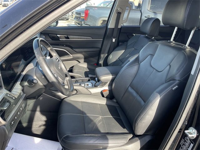 Used 2023 Kia Telluride EX image 11