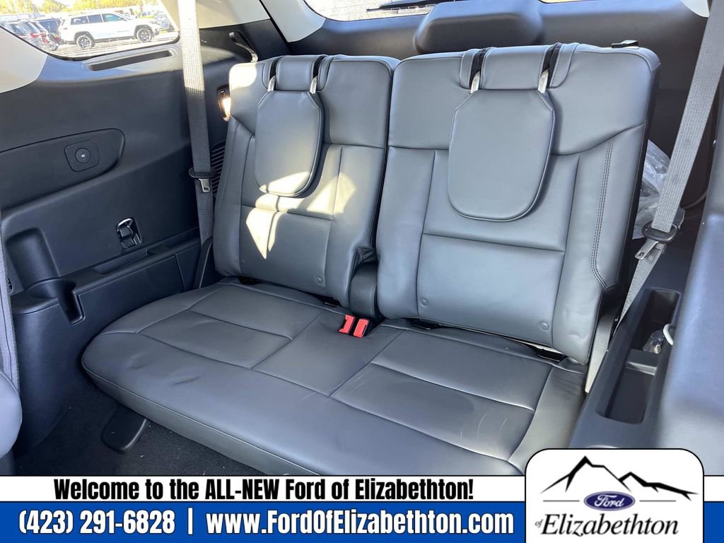 New 2026 Ford Explorer Active image 19