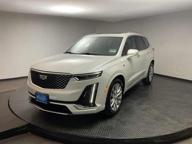 Certified 2020 Cadillac XT6 Premium Luxury w/ Platinum Package AWD/4WD image 3