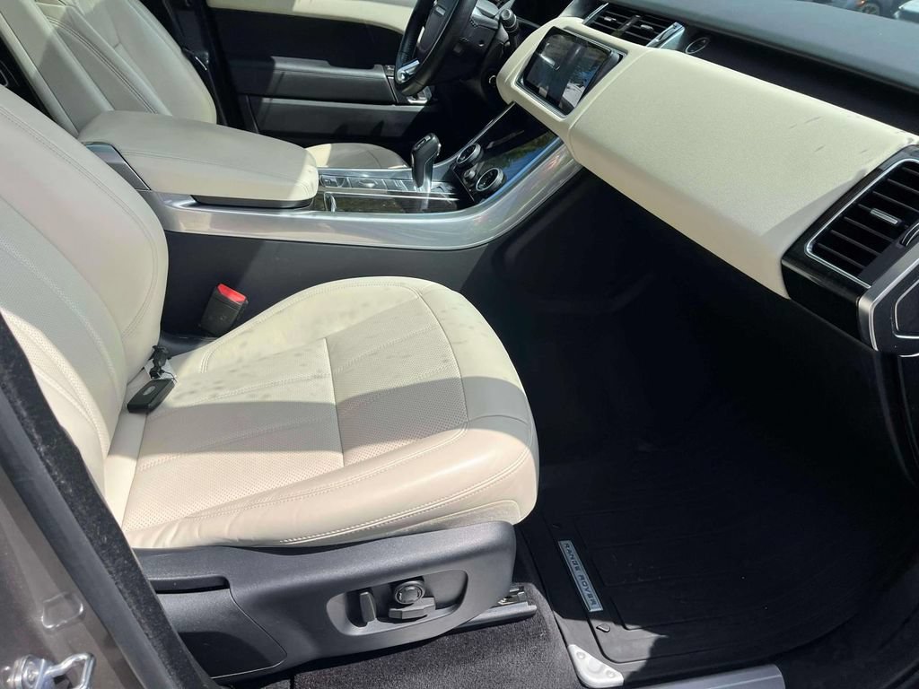 Used 2020 Land Rover Range Rover Sport HSE AWD/4WD image 17