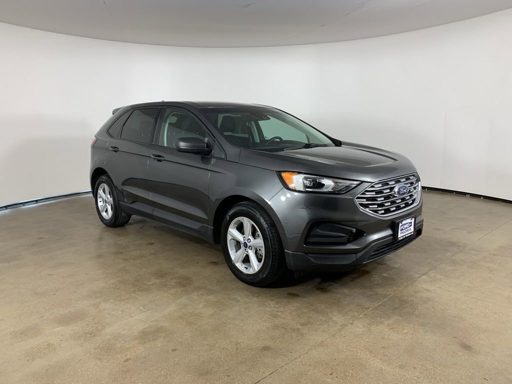 Used 2020 Ford Edge SE image 5