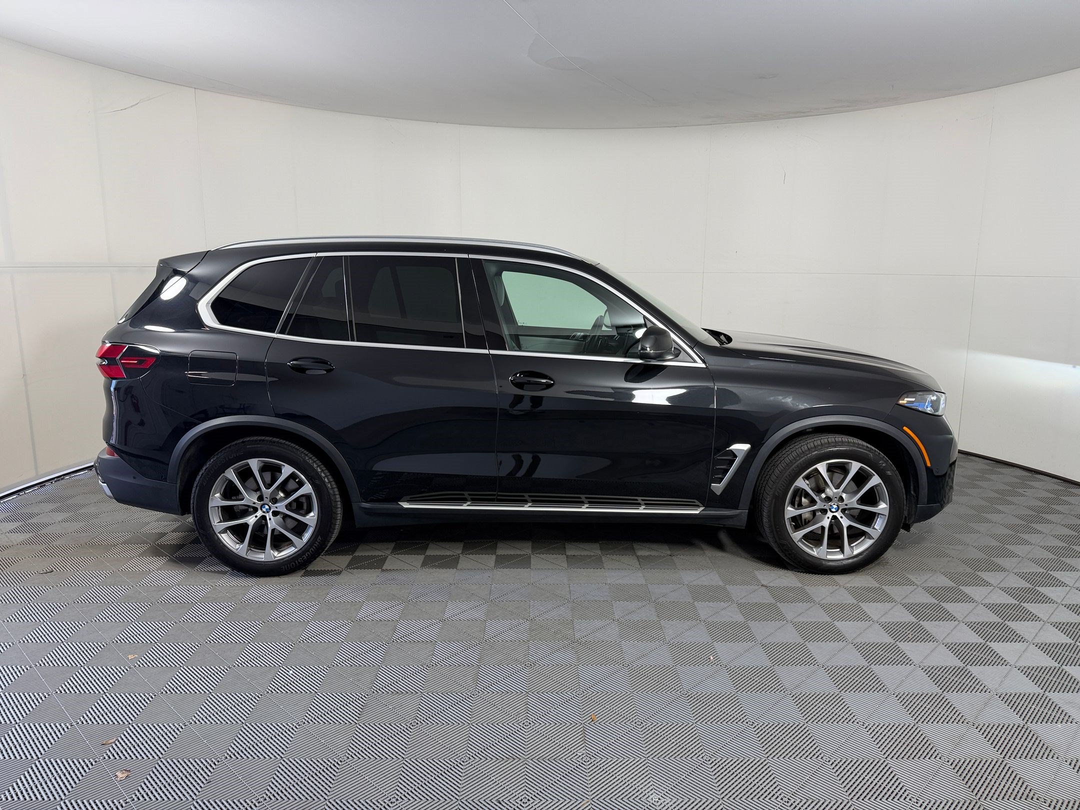 Used 2026 BMW X5 sDrive40i RWD image 8