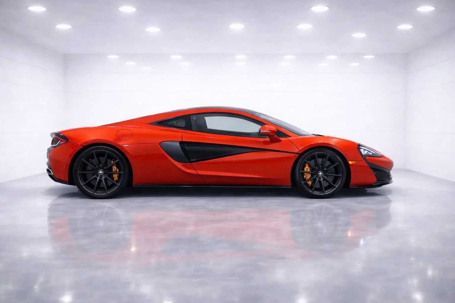 Used 2017 McLaren 570S image 6