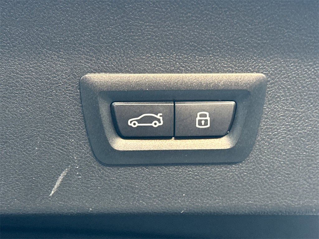 Used 2024 BMW X4 xDrive30i image 19