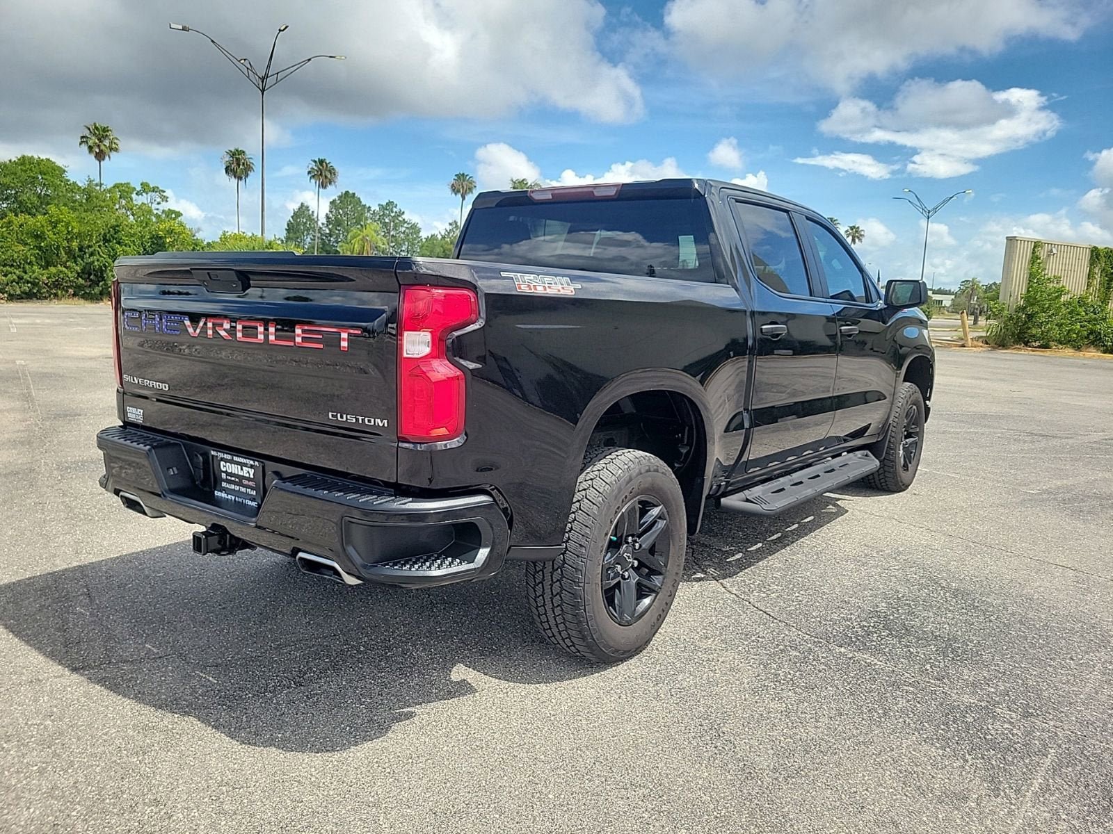 Used 2020 Chevrolet Silverado 1500 Custom Trail Boss w/ Custom Convenience Package AWD/4WD image 5