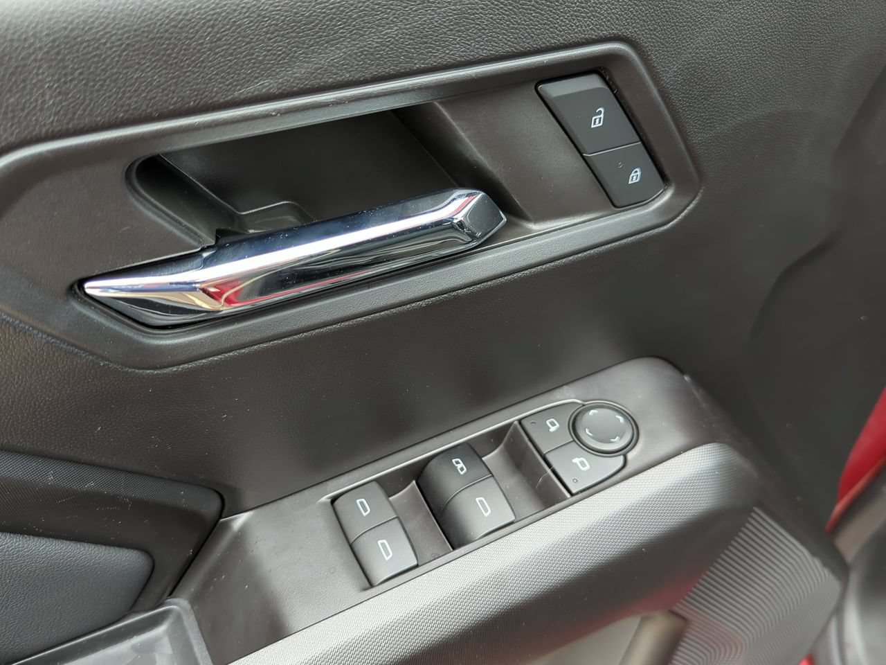 Certified 2024 Chevrolet Colorado LT w/ LT Convenience Package RWD image 8