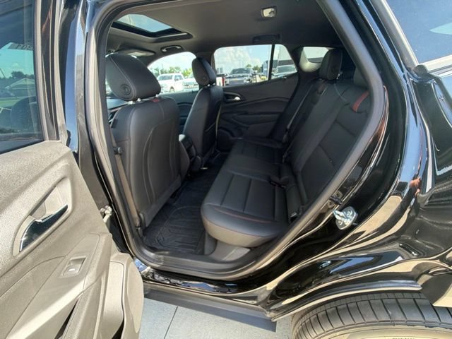 Certified 2024 Chevrolet Trax RS w/ Sunroof Package FWD image 18