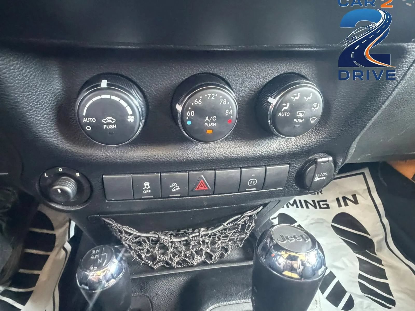 Used 2012 Jeep Wrangler Sahara w/ Connectivity Group AWD/4WD image 19