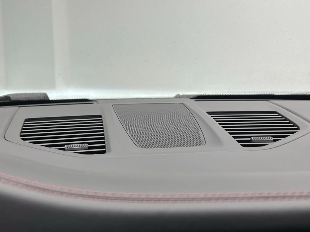 Certified 2025 Porsche 911 Carrera image 13