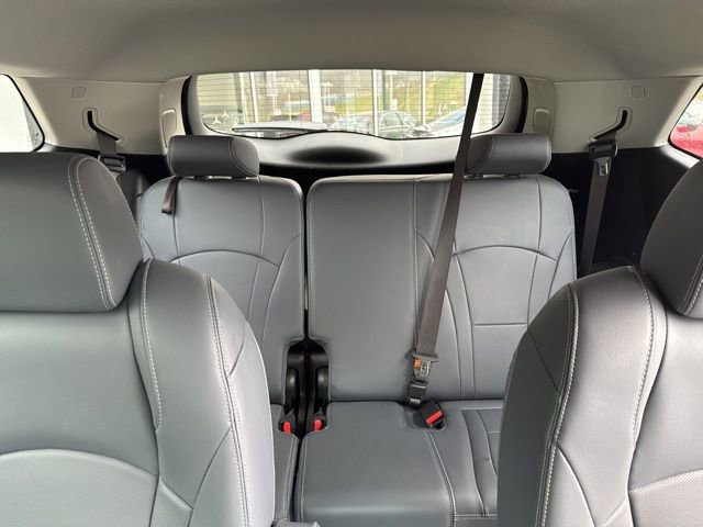Used 2020 Buick Enclave Essence w/ Sound and Sites Package image 11