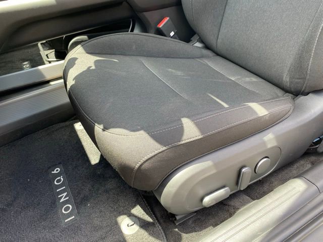 Used 2025 Hyundai Ioniq 6 SE image 27